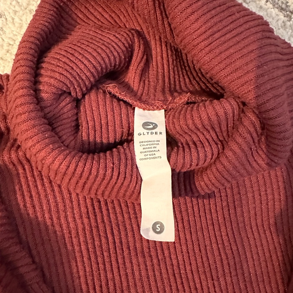 Glyder Cropped Turtleneck